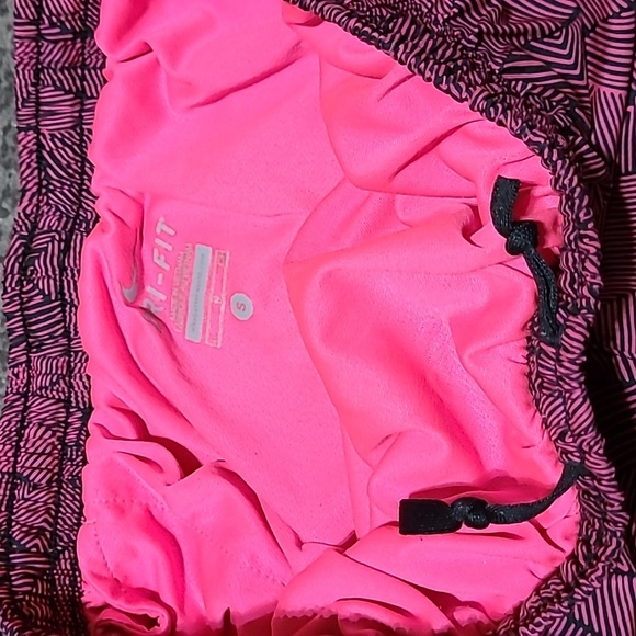 NIKE DRI-FIT MESH LINED EMBROIDERED SWOOSH LOGO ATHLETIC SHORTS - Picture 6 of 11